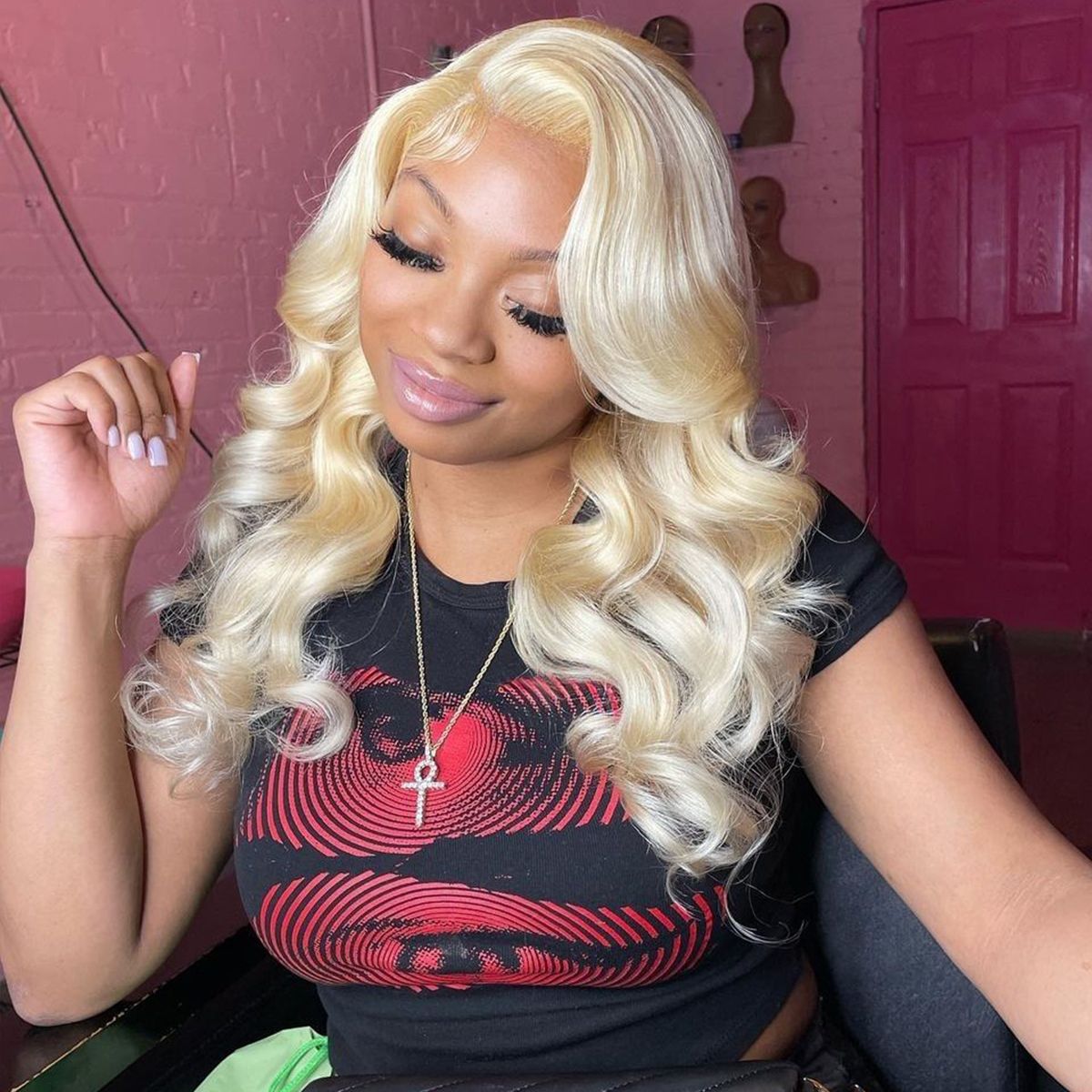613 Straight Blonde Body Wave Wig Shoulder Length Undetectable 13×4 Lace Front Wig